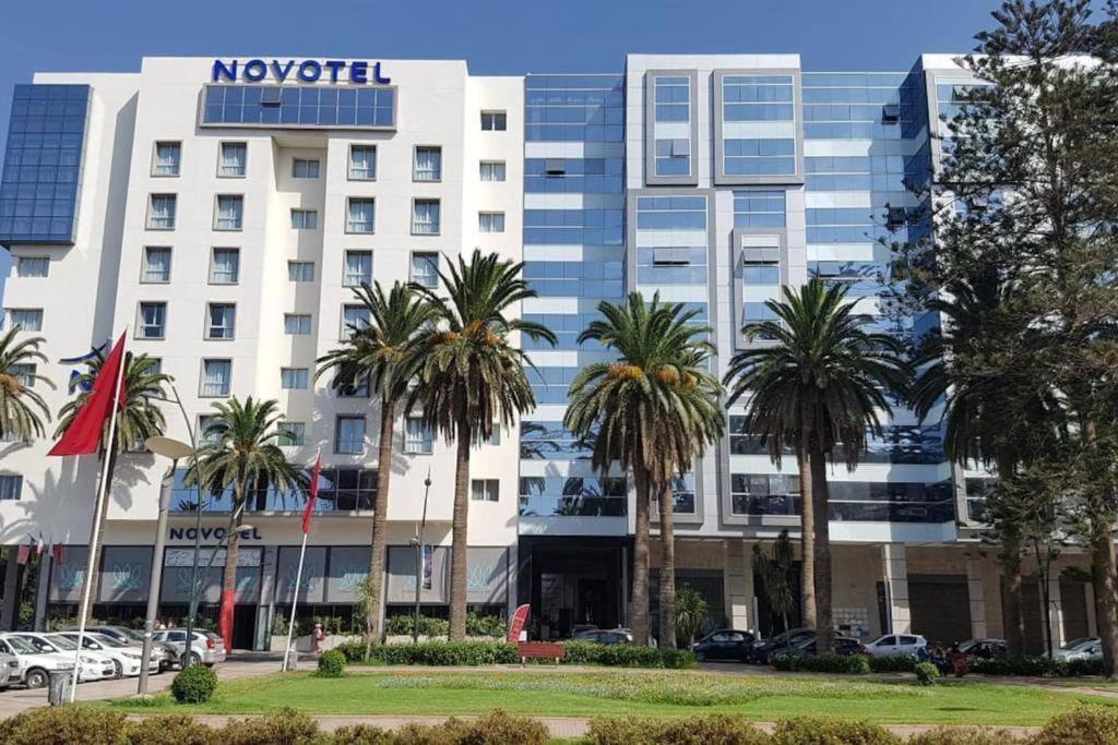 מוחמדיה Tres Bel Appartement En Face Du Parc, Pres Du Novotel מראה חיצוני תמונה